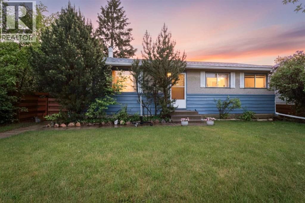 39 Ogden Ave. Avenue, Red Deer