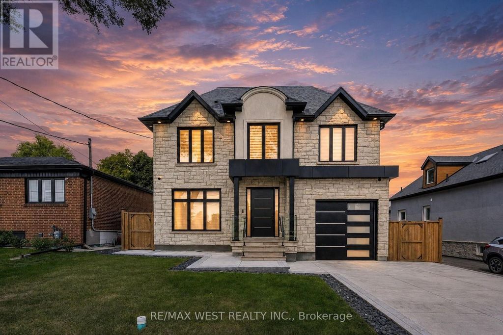46 Golfdown Drive, Toronto (elms-Old Rexdale)