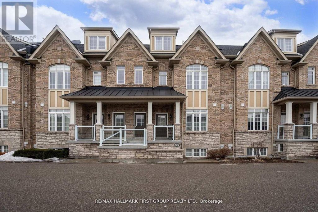 70 Lovegrove Lane, Ajax (central)