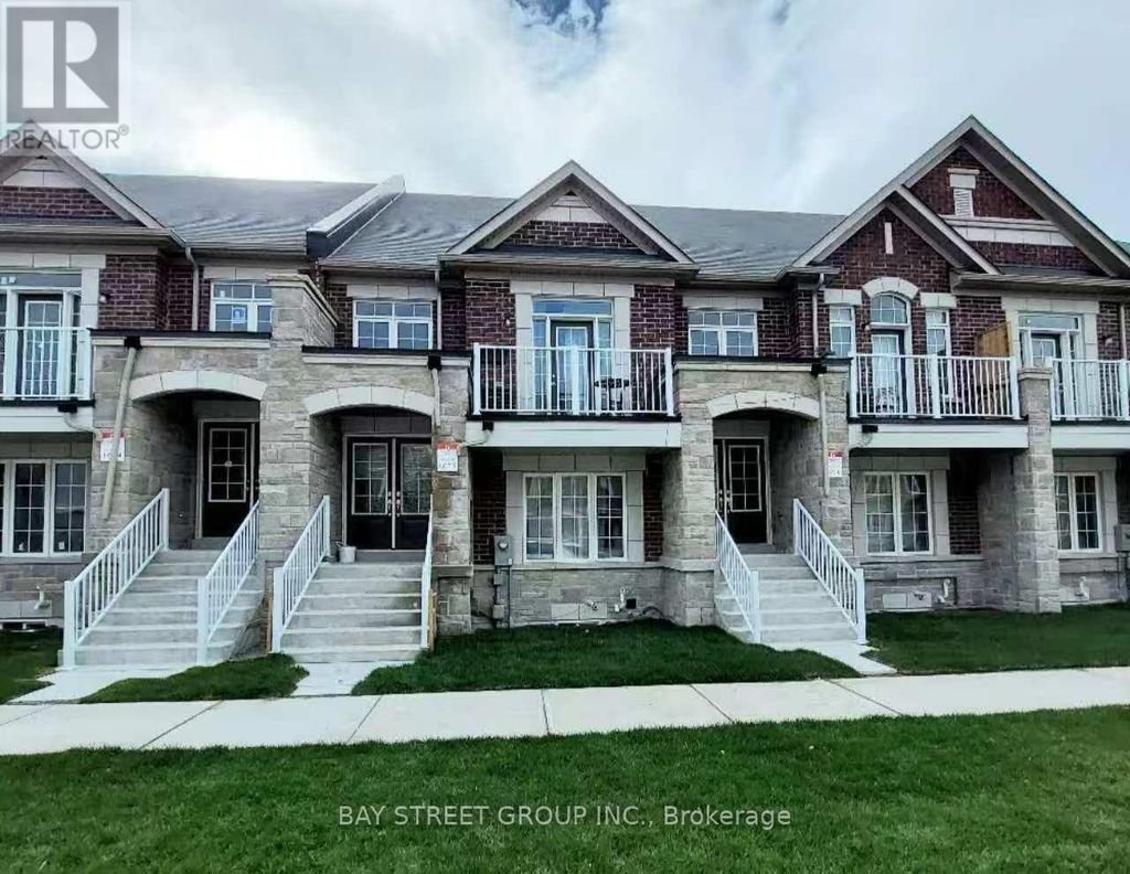 59 William F Bell Parkway, Richmond Hill