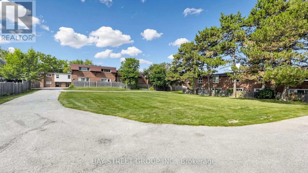 117 - 57 Godstone Road, Toronto (don Valley Village)