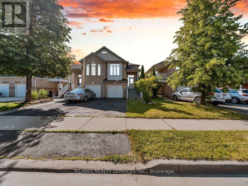 101 River Rock Crescent, Brampton (fletcher's Meadow)
