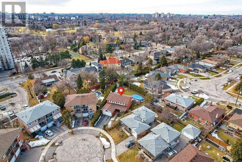 18 Terryellen Crescent, Toronto (markland Wood)