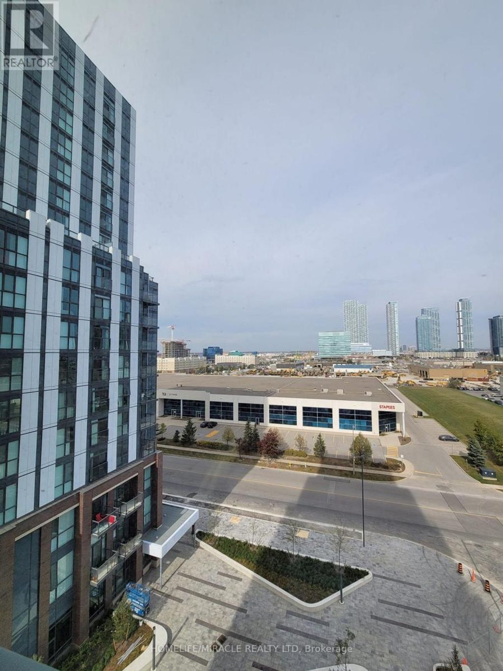 808 - 60 Honeycrisp Crescent N, Vaughan (vaughan Corporate Centre)