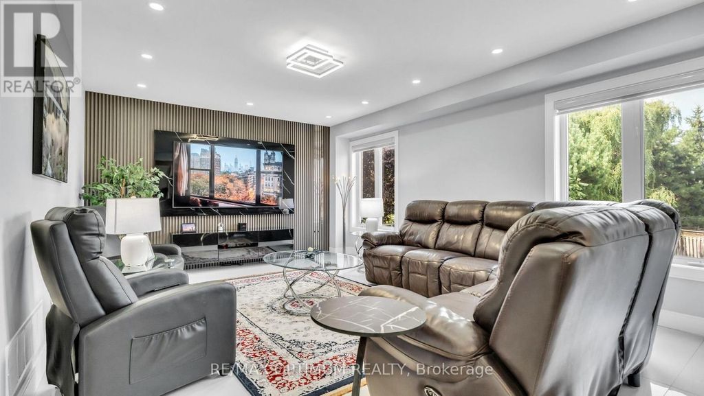 82 Penbridge Circle, Brampton (fletcher's Meadow)
