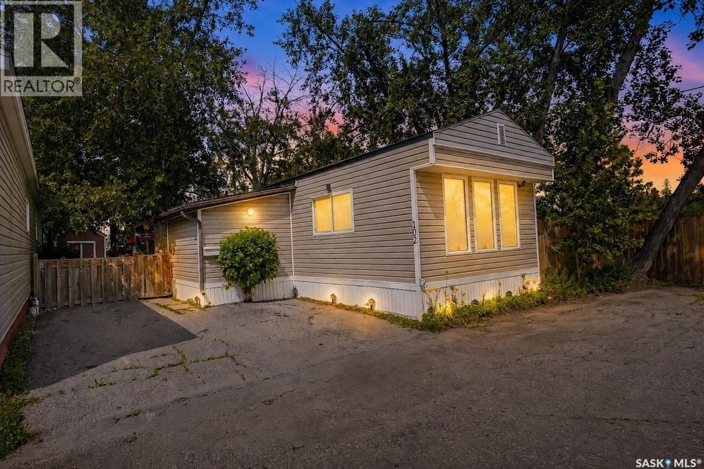 102 219 Grant Street, Saskatoon