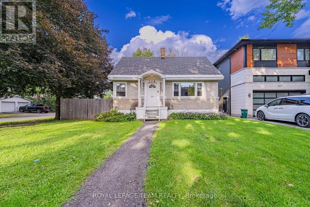 229 Daniel Avenue, Ottawa