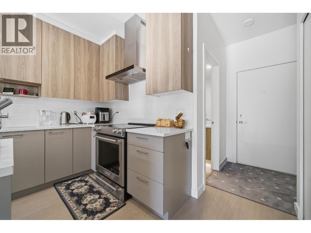 3xx 7588 16th Street, Burnaby