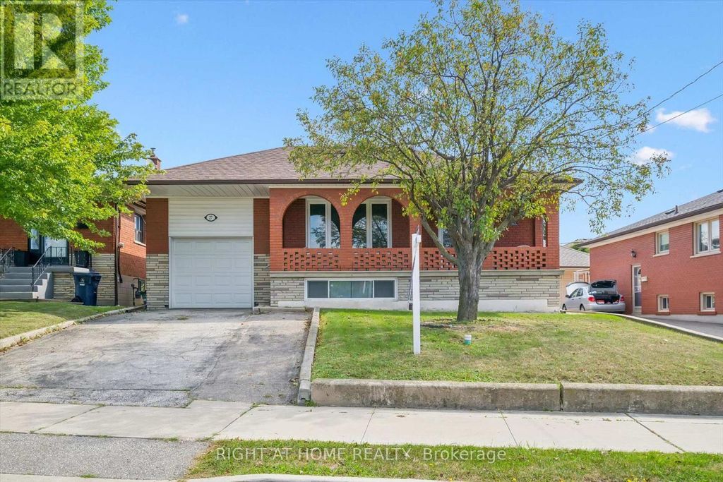 27 Jocada Road, Toronto (maple Leaf)