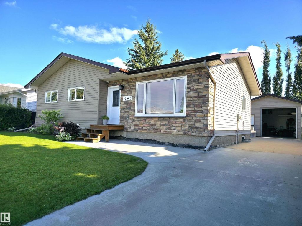 10543 109 St, Westlock