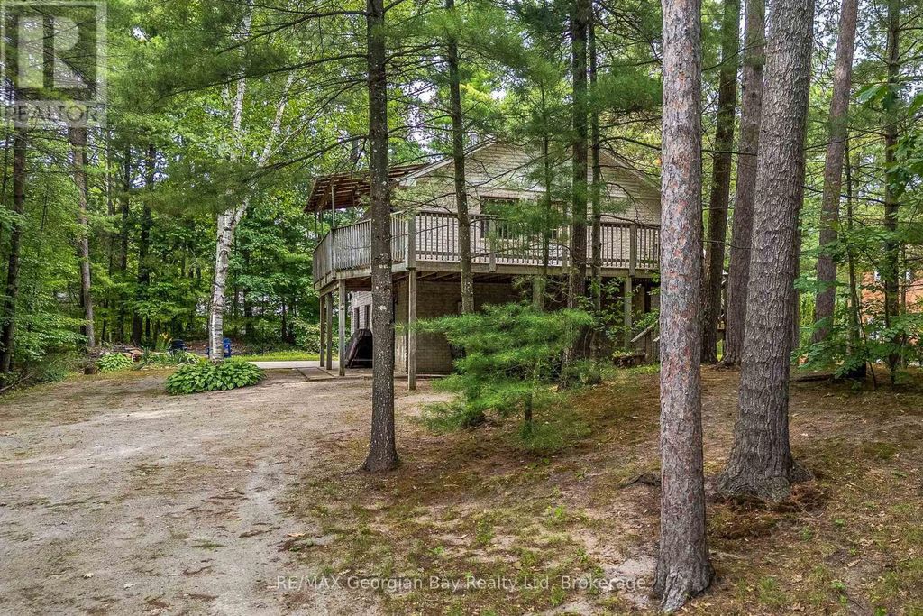 754 Lafontaine Road W, Tiny
