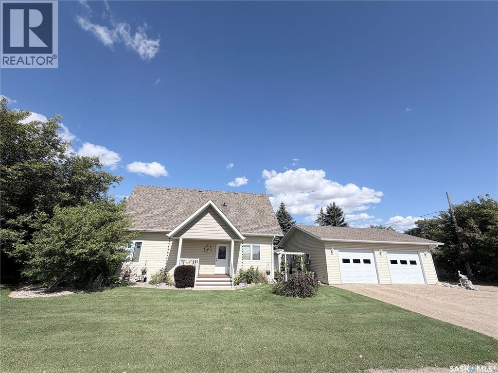 210 King Street, Elbow