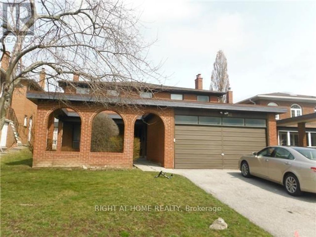 38 Clovercrest Road, Toronto (don Valley Village)