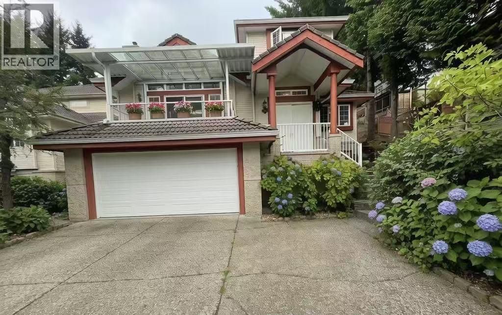 159* Pleateau Crescent, Coquitlam