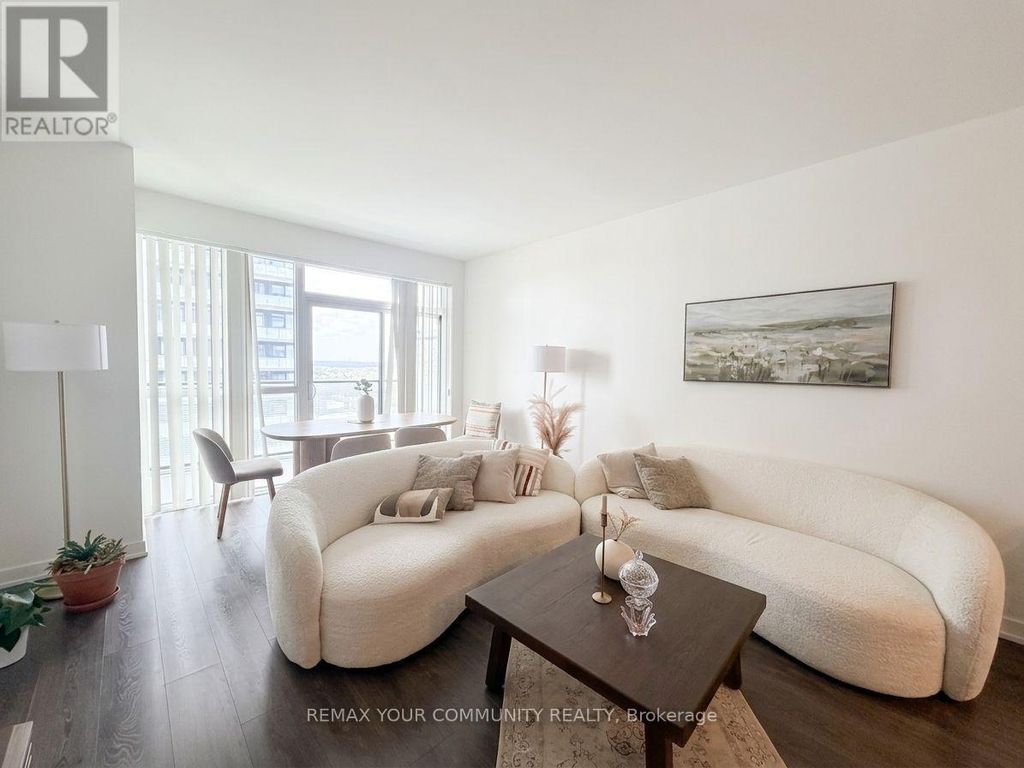 1809 - 75 Oneida Crescent, Richmond Hill (langstaff)