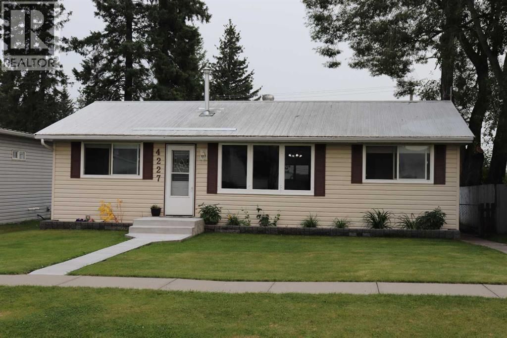 4227 5 Avenue, Edson