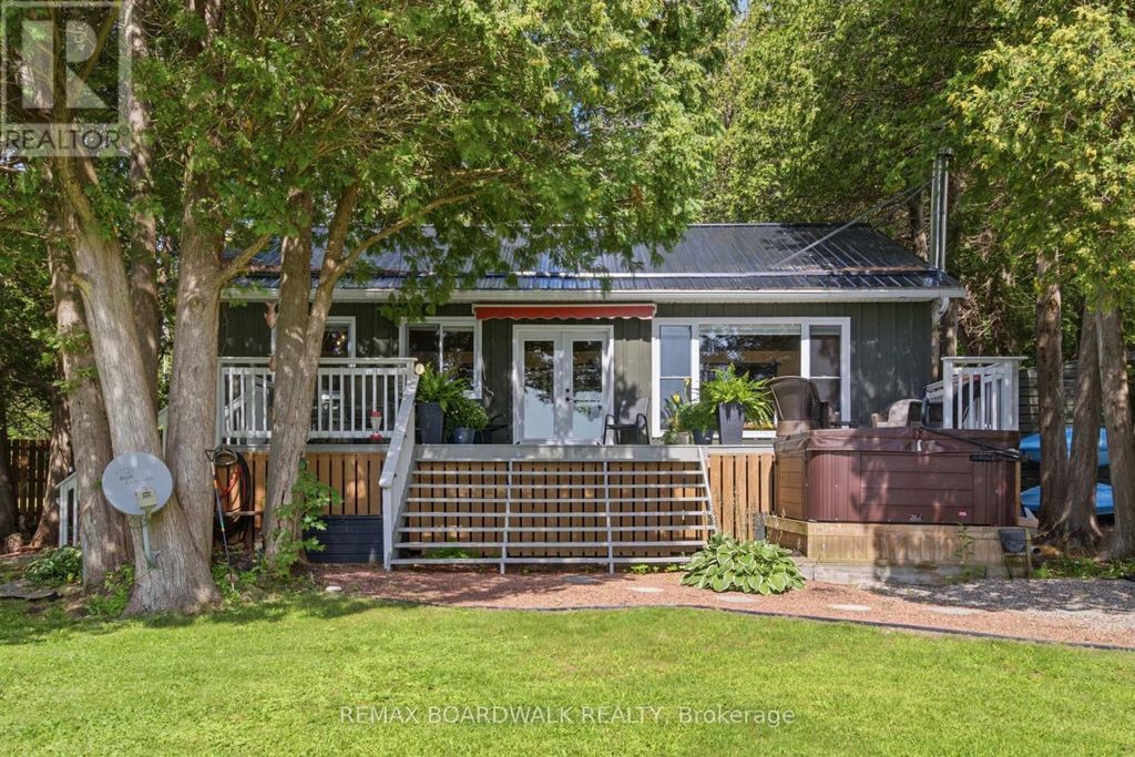 180 Pilgrim Lane, Rideau Lakes