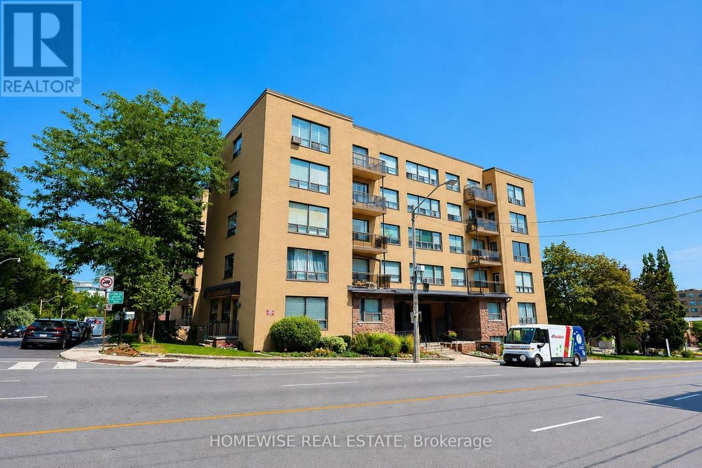 401 - 740 Eglinton Avenue, Toronto (forest Hill North)