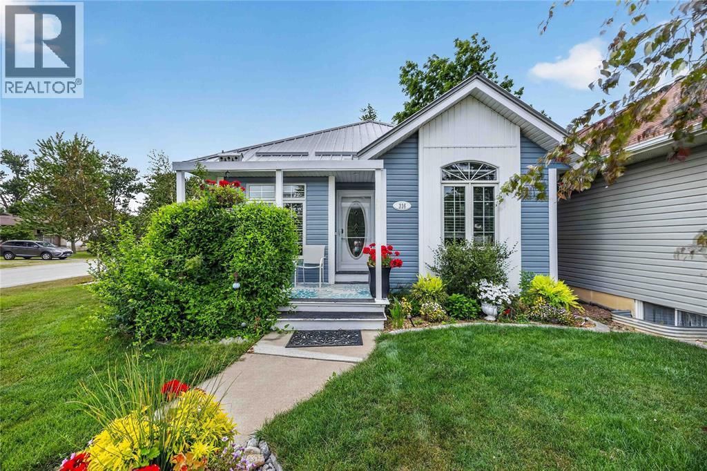316 Jacs Court, Petrolia