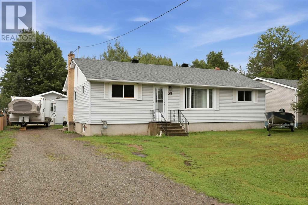 39 Park St, Sault Ste Marie