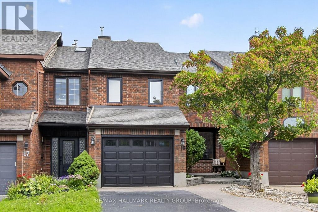 19 Windeyer Crescent, Ottawa