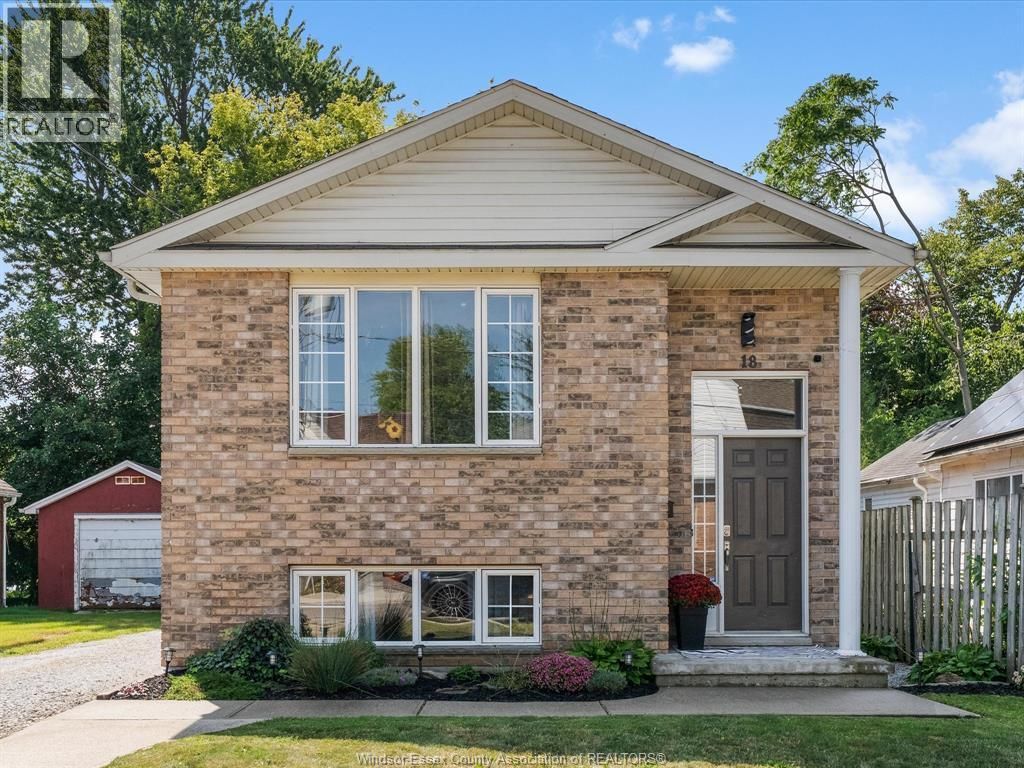 18 Kirk, Chatham