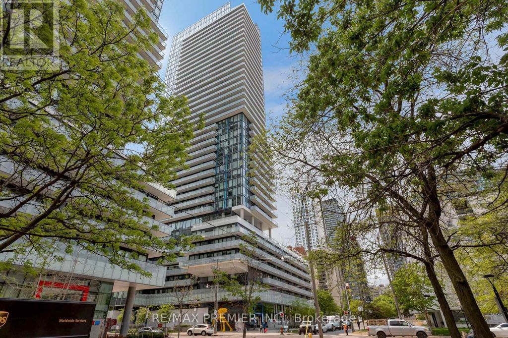 206 - 161 Roehampton Avenue, Toronto (mount Pleasant West)