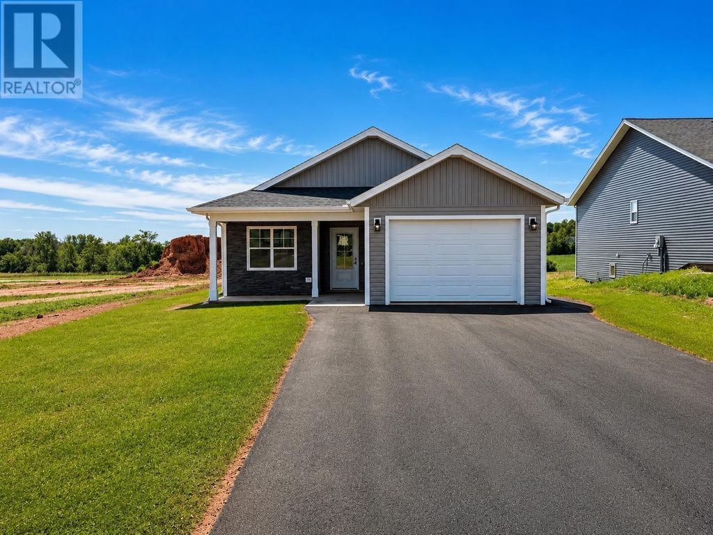 82 Samantha Lane, Cornwall