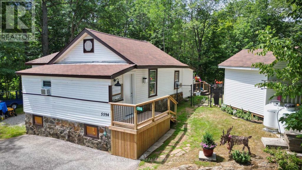 5594 Upper Big Chute Road, Severn