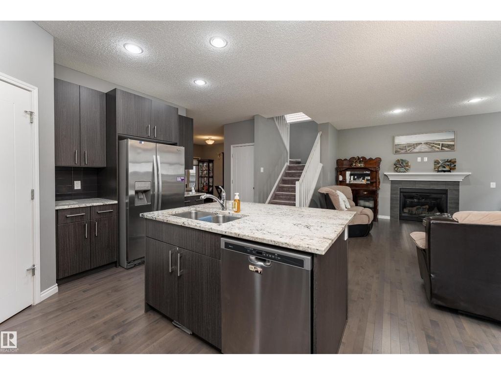 2055 Redtail Cm Nw, Edmonton