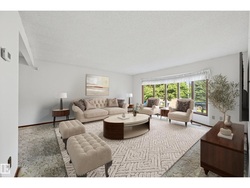 8119 24 Av Nw, Edmonton