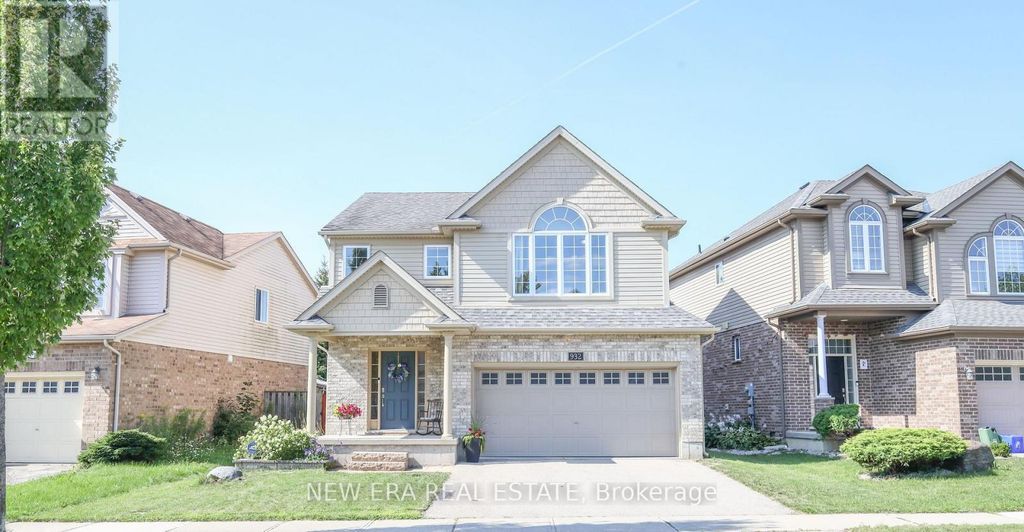 932 Grenfell Drive, London North (north C)