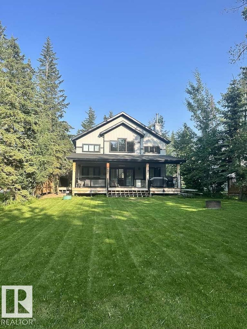 801 8 St, Rural Lac Ste. Anne County