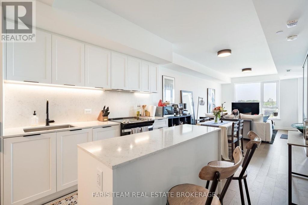 413 - 31 Huron Street, Collingwood