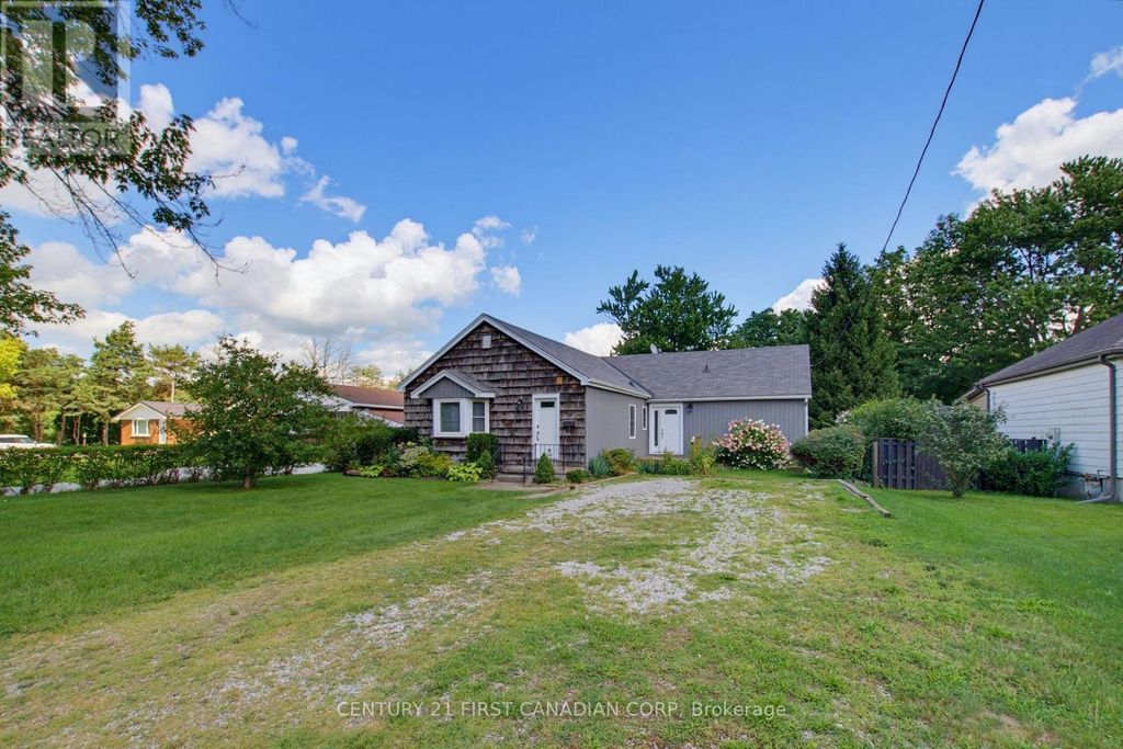 444 Forest Lawn Avenue, London East (east I)