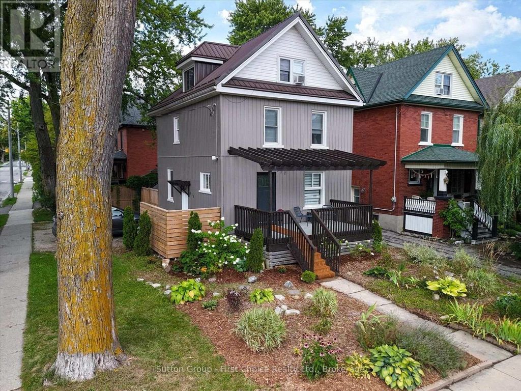 222 Brunswick Street, Stratford