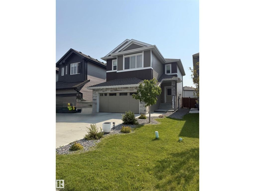 85 Meadowlink Cm, Spruce Grove