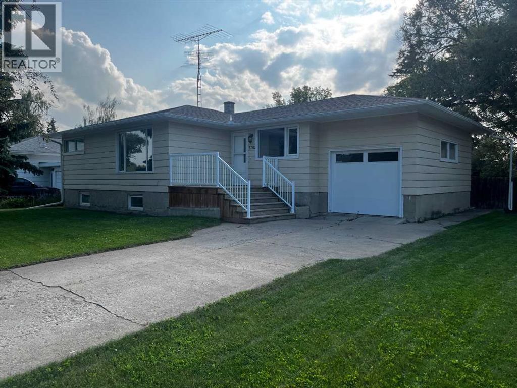 5202 56 Avenue, Olds