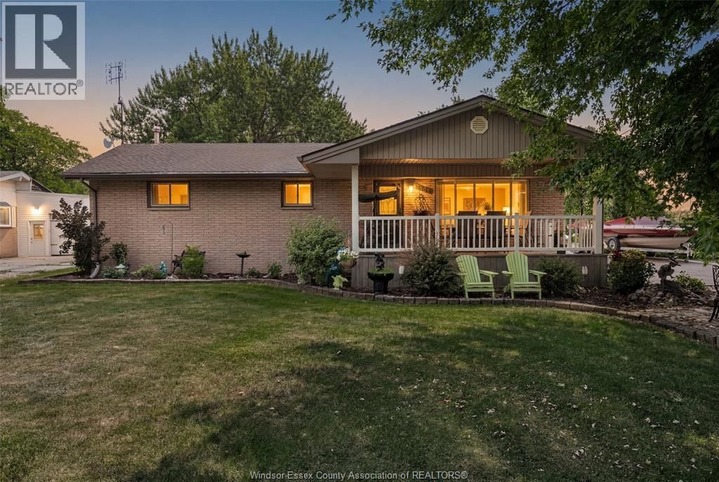 316 East Ruscom River Road, St. Joachim