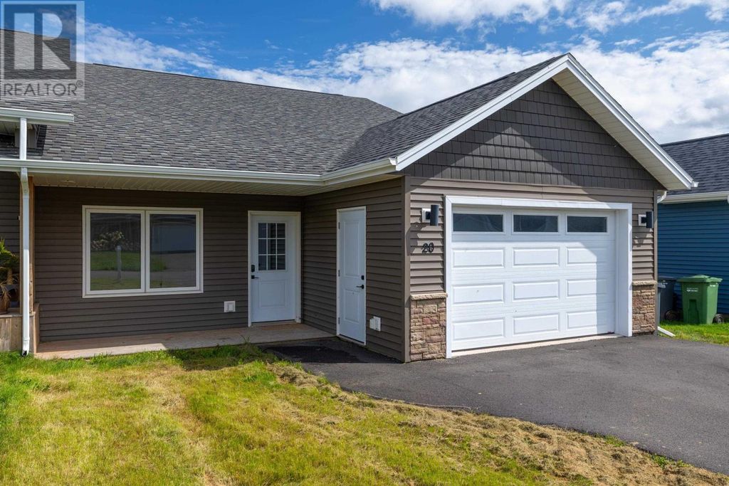 20 Beech Hill Avenue, East Royalty