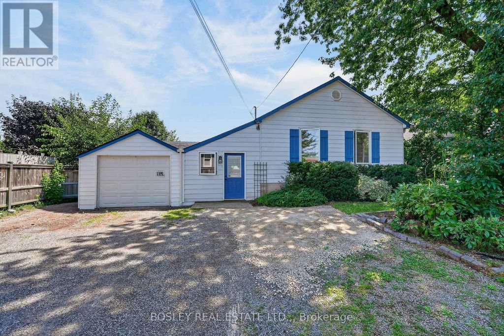 1339 Niagara Stone Road, Niagara-On-The-Lake (virgil)