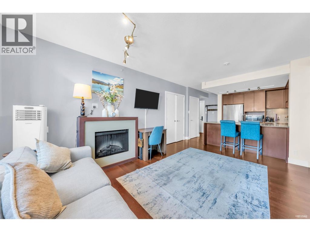 1301 158 W 13th Street, North Vancouver