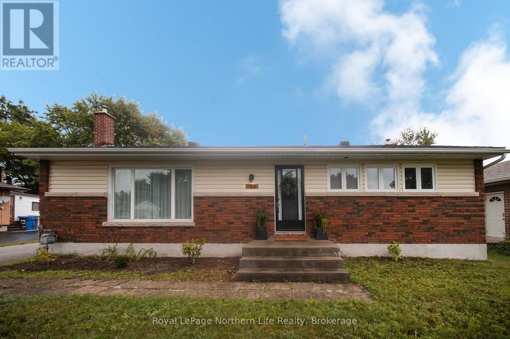 756 Eastwood Avenue, North Bay (widdifield)