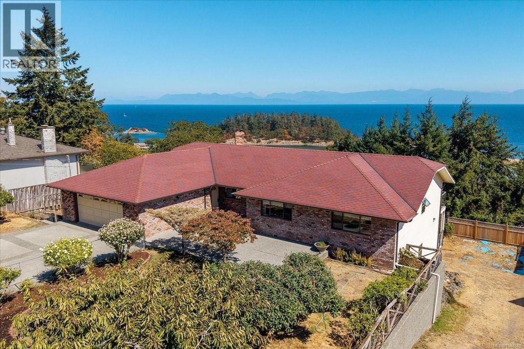 3596 Oakridge Dr, Nanaimo