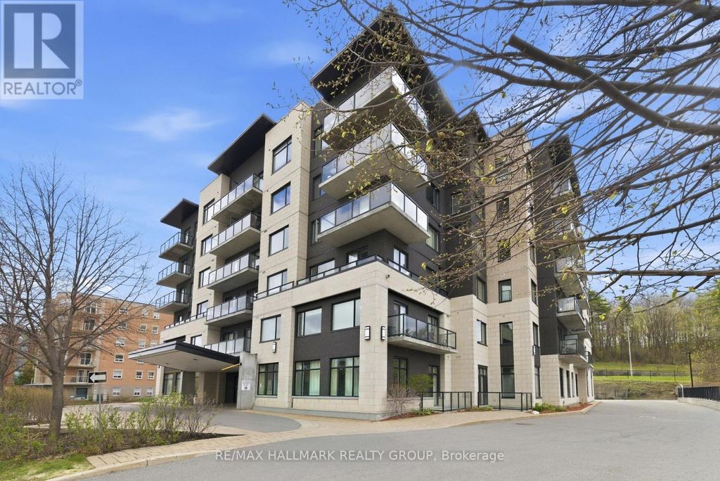 206 - 310 Centrum Boulevard, Ottawa