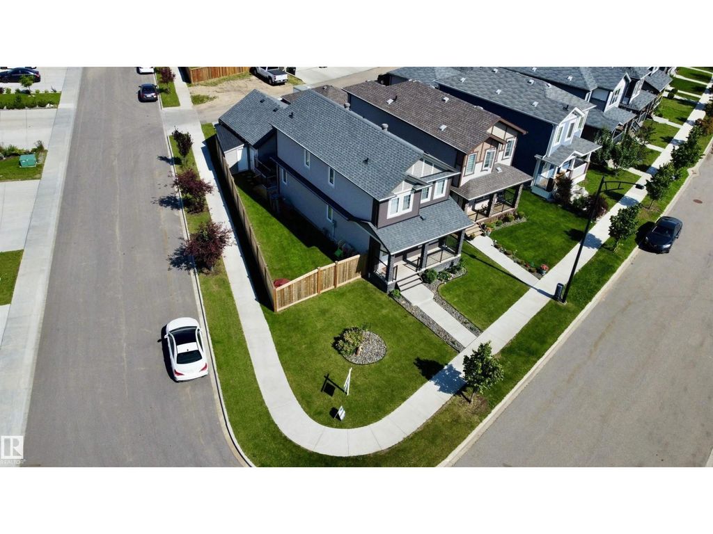 17359 49 St Nw Nw, Edmonton