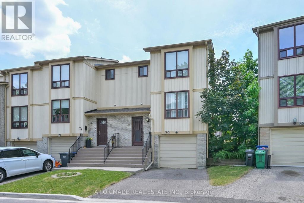 79 - 79 Guildford Crescent, Brampton (central Park)