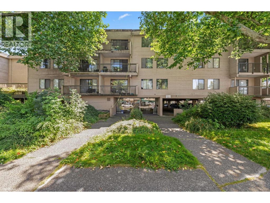 211 8400 Lansdowne Road, Richmond
