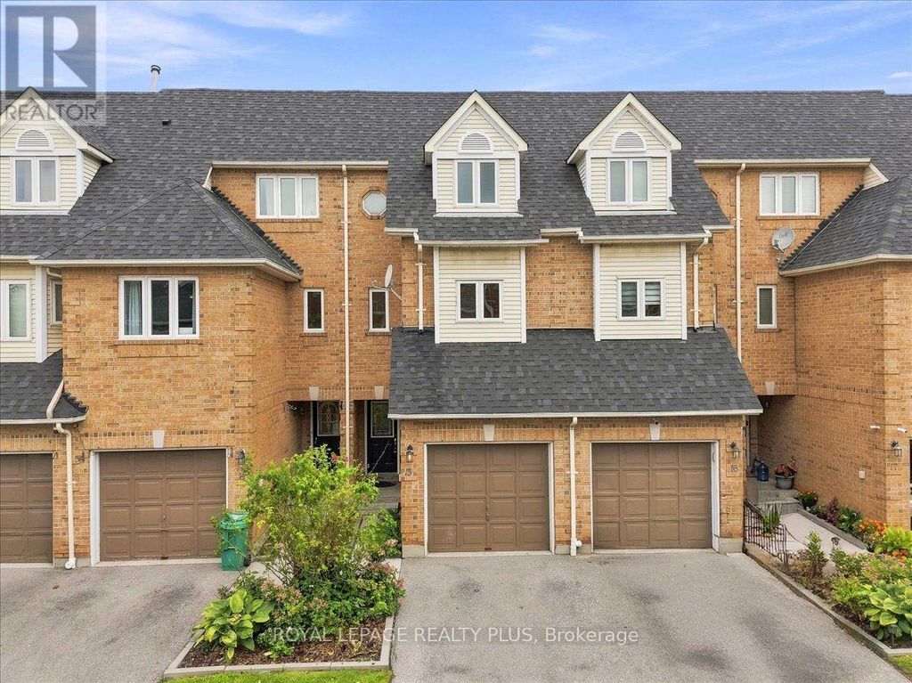 15 - 45 Bristol Road E, Mississauga (hurontario)
