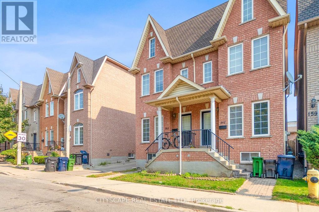 Lower - 163 Rankin Crescent, Toronto (dovercourt-Wallace Emerson-Junction)